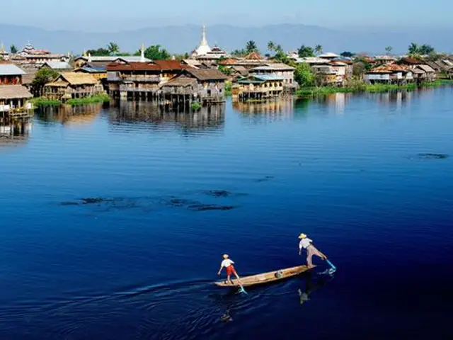 Inle Lake Full-Day Tour with Boat Trip and Lunch